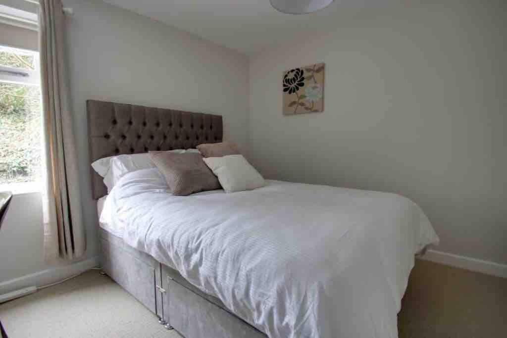 Bakewell- Super Central 2 Bed Apartment Екстериор снимка