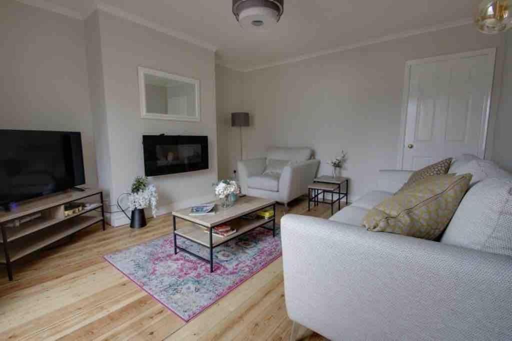 Bakewell- Super Central 2 Bed Apartment Екстериор снимка